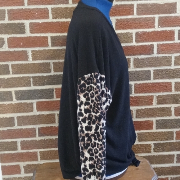 Lilypad super soft cardigan cheetah print large - Picture 5 of 12